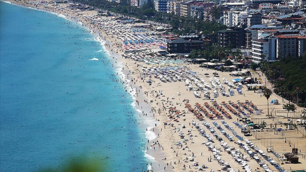 Antalya’da Otellerde Yer Kalmadı